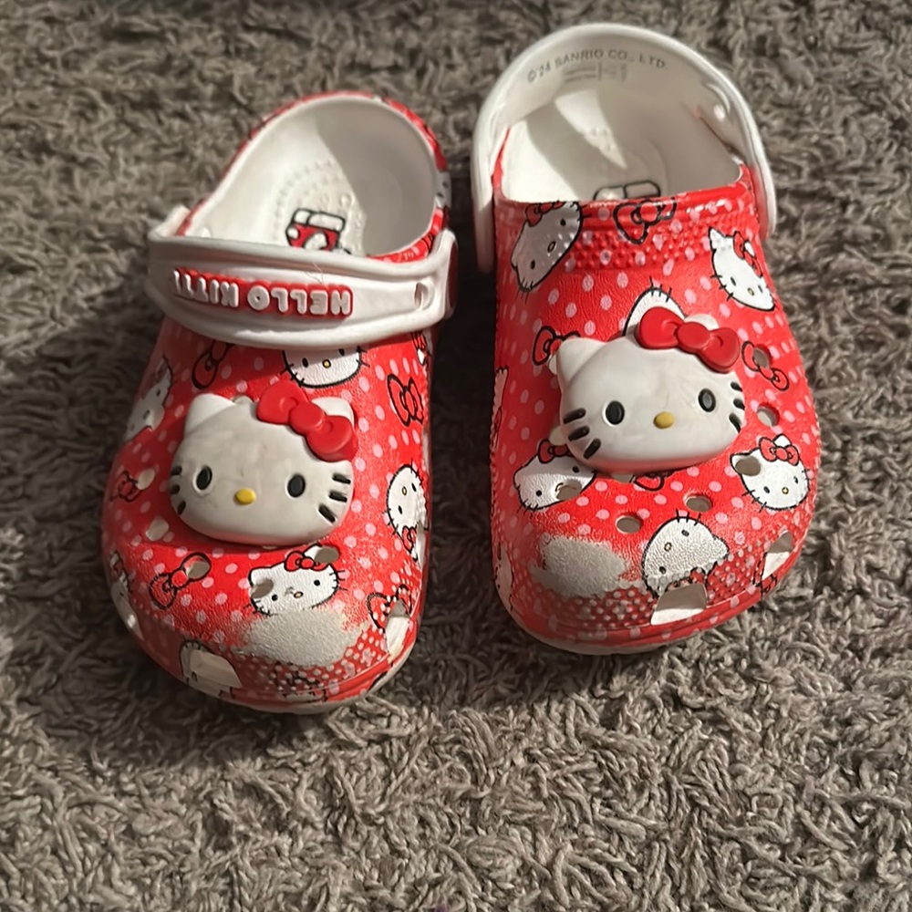 Hello Kitty Kids Clogs - Red